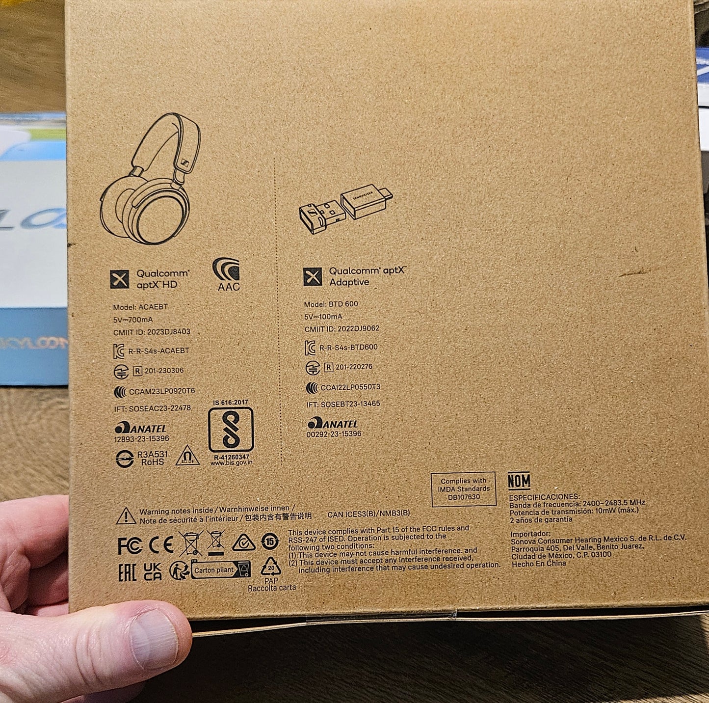 Head Phones (Sennheiser)Accentum Wireless Special Edition